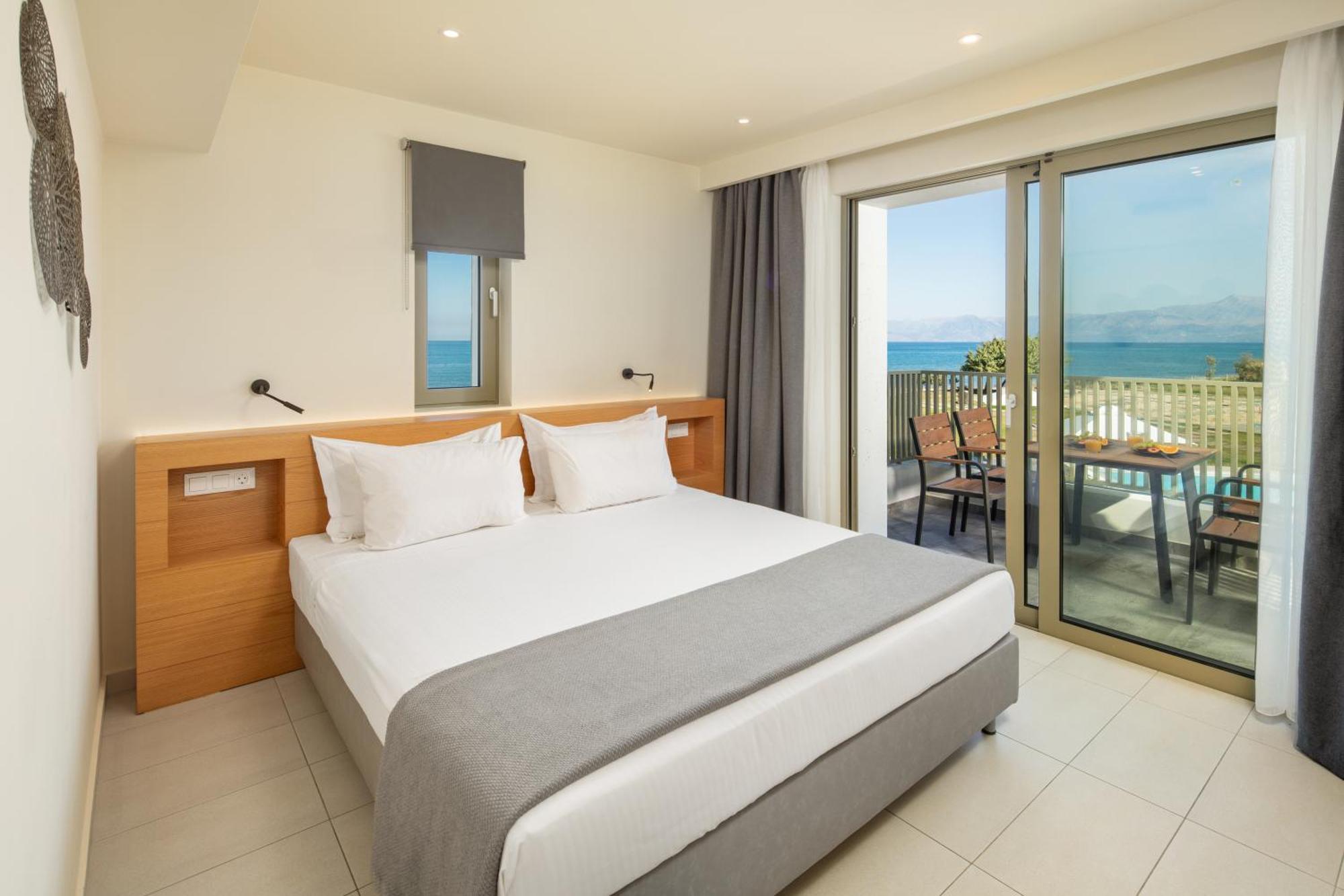 Thalassa Suites Almiros Beach 客房 照片